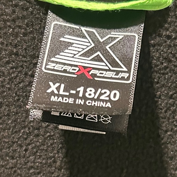 Black and green jacket - Picture 3 of 3